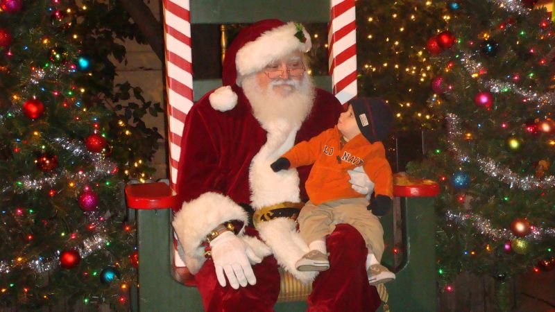 Trey Meets Santa for the First Time